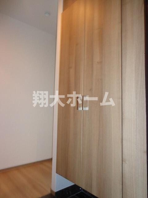 ハーモニーレジデンス東京イーストコア＃００３の玄関