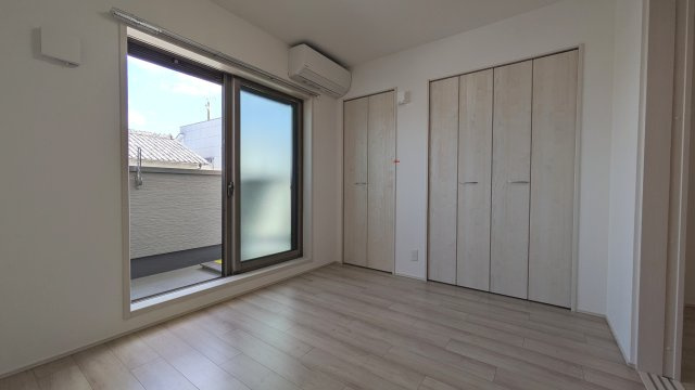 【寝室】