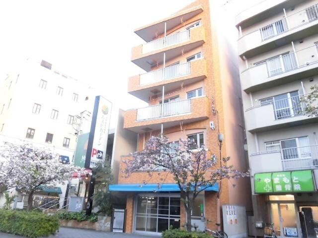 岩田ビルの外観