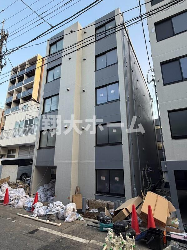 ＨＷ．ＨＩＬＬＳ南千住のエントランス