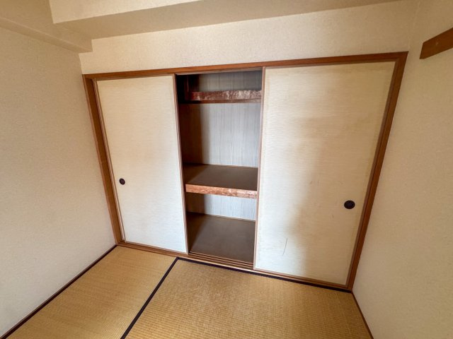グレイスケヤムラの収納
