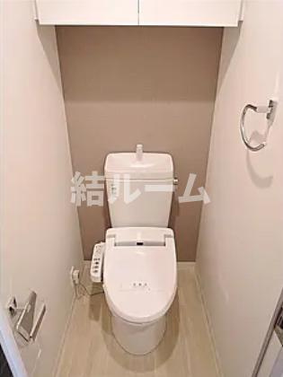 新宿区中落合３丁目の賃貸マンションのトイレ