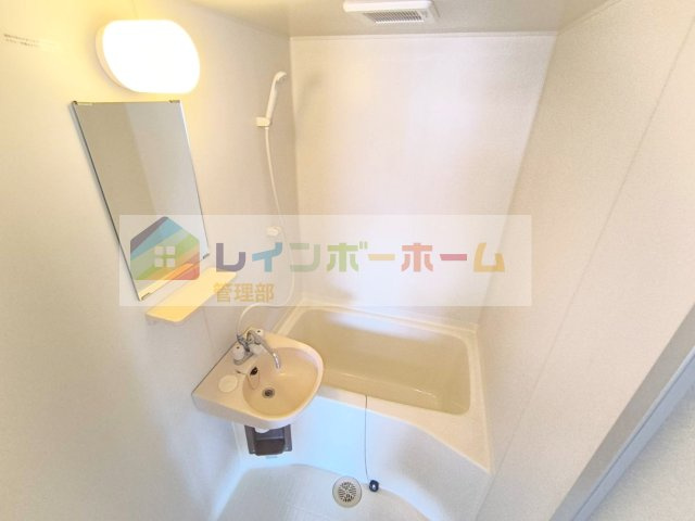 ブルースカイマンションの浴室|201号室の画像の為、仕様など実際のお部屋と異なる場合があります