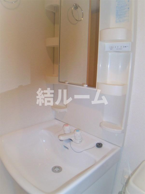 中野区野方４丁目のアパートの洗面所
