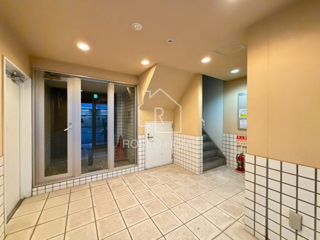 カシェット本町橋のロビー