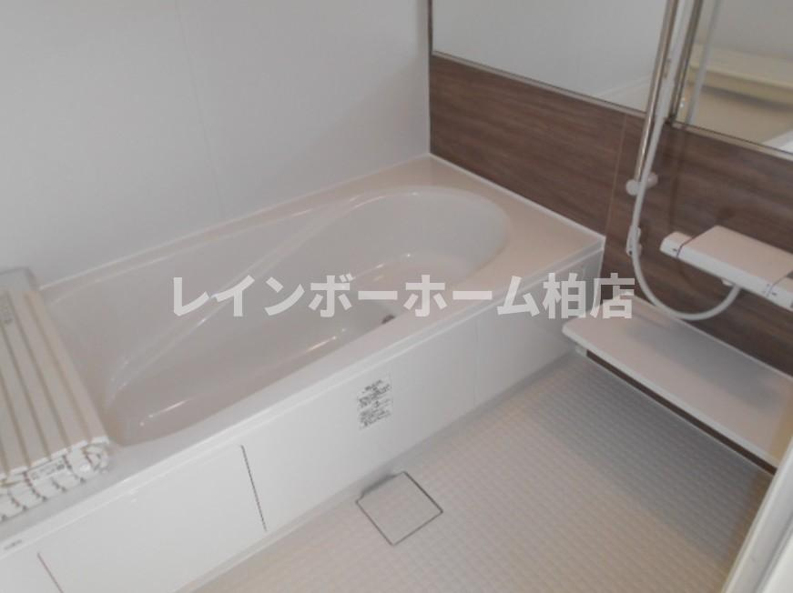 仲介手数料（賃料の1.10ヵ月）の50％OFF対象物件！の浴室|コンパクトで使いやすいお風呂です