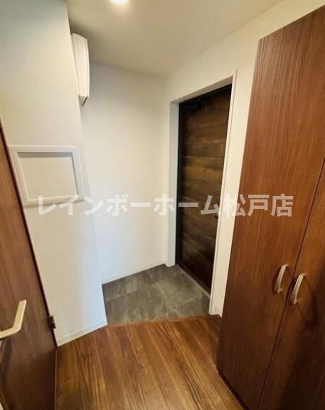 コネクトパークヒルズ南初富の玄関|落ち着いた玄関です