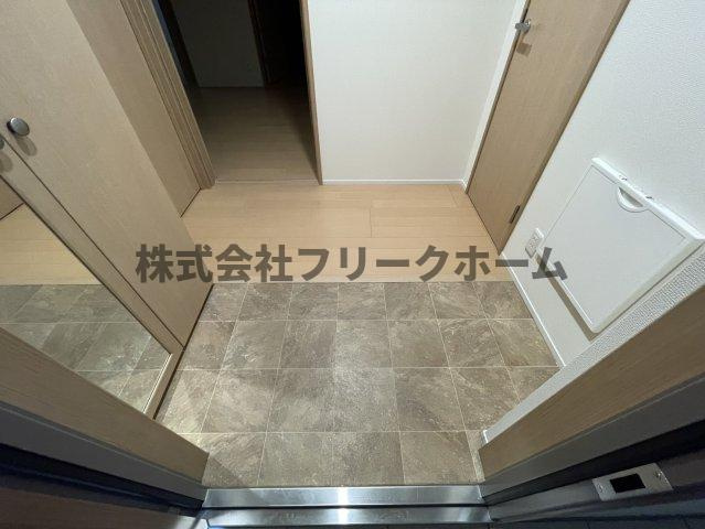 フィカーサ西東京Bの玄関