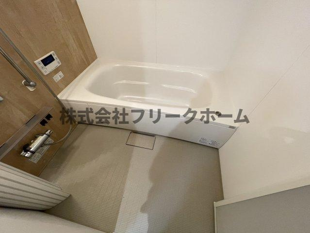 フィカーサ西東京Bの浴室