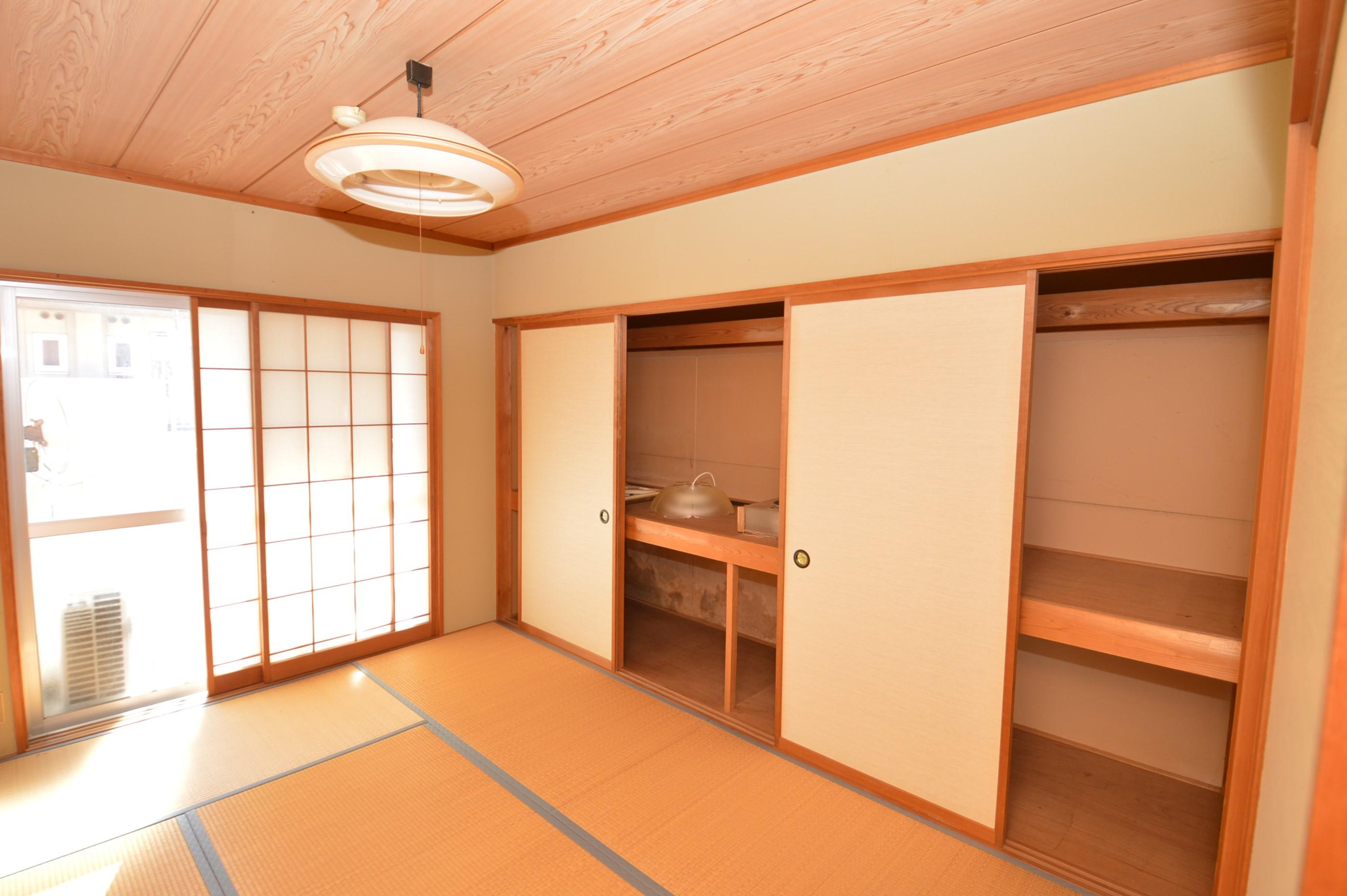 レジデンス中山Ⅱの収納|（参考）他室の写真を使用しています。現況優先となります。