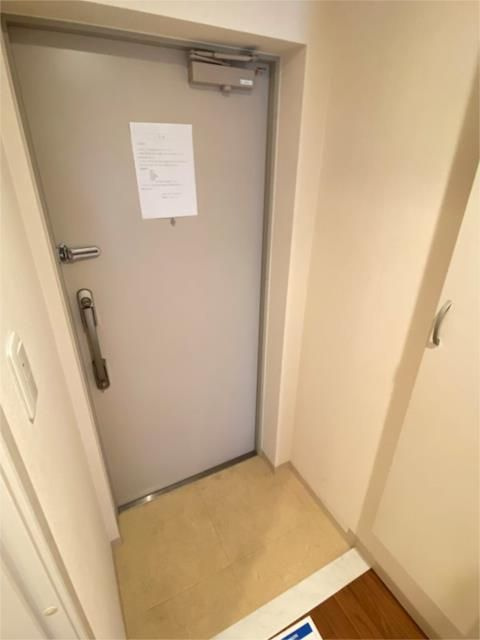 セリシエ赤羽の玄関