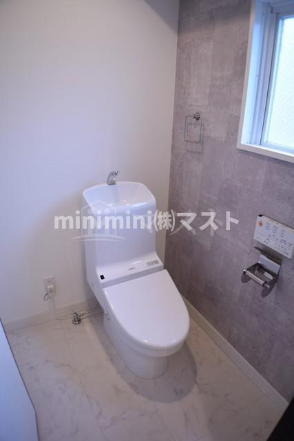大阪市西区川口１丁目の賃貸マンションのトイレ