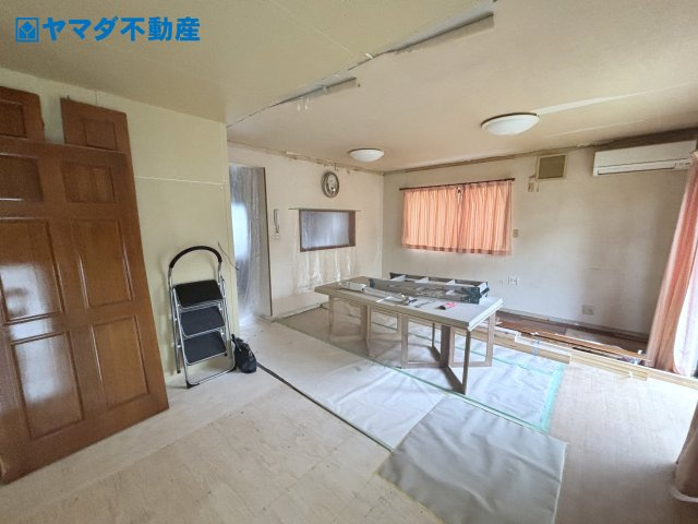 比企郡川島町下伊草　中古売戸建の居間・リビング