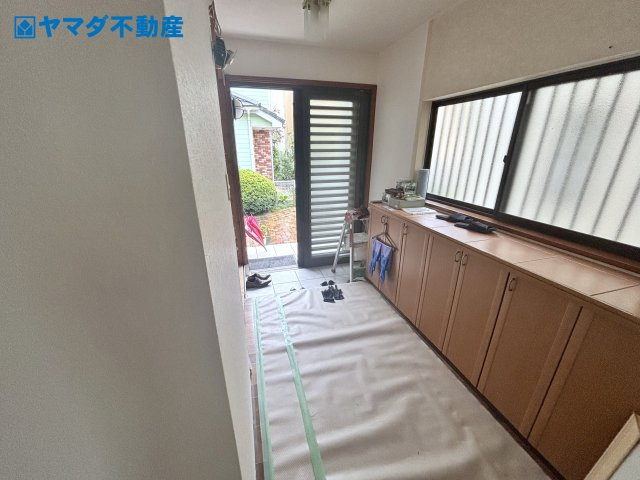 比企郡川島町下伊草　中古売戸建の玄関