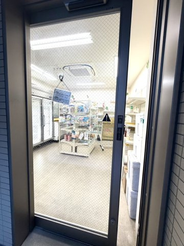 ラグナヒルズレジデンスアクアのその他共用部分|敷地内のミニショップ「ラグナマート」。ちょっとした買い物に便利です