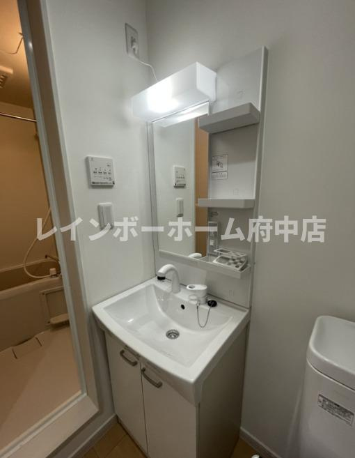 プリマス聖蹟桜ヶ丘の独立洗面台