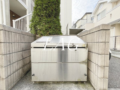 【その他共用部分】 | ブローブラン | 共用ゴミ捨て場です。