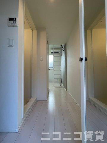 豊島区池袋本町２丁目のアパートの玄関