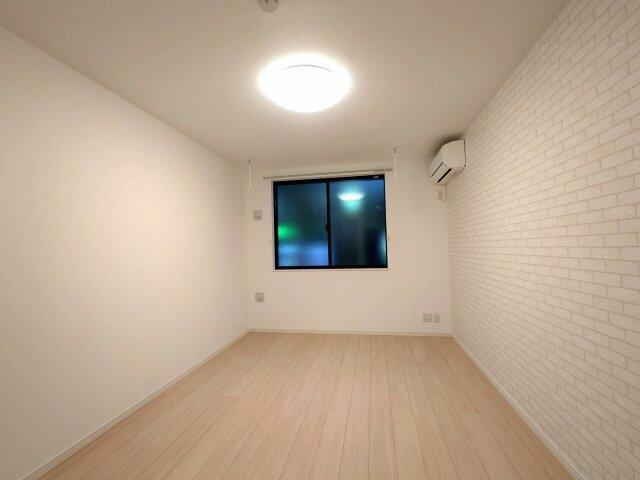 【寝室】
