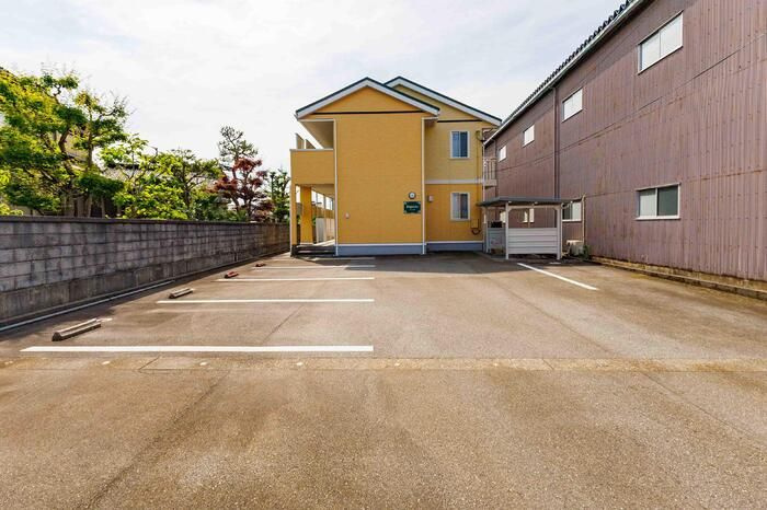 エスパシオの駐車場