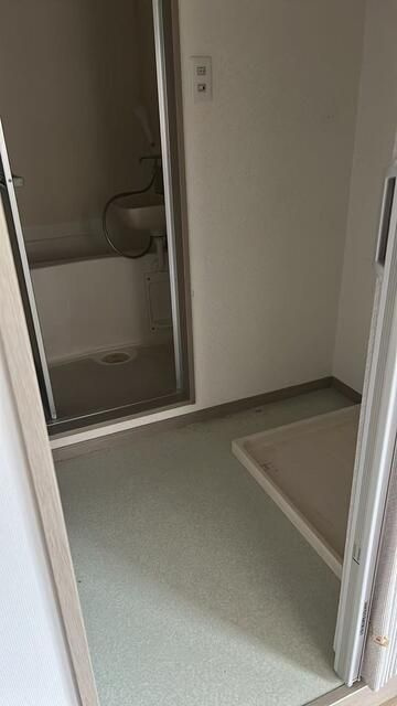 瑞成ビルの洗面所