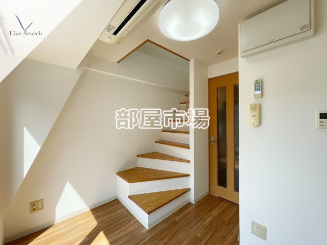 台東区上野５丁目の賃貸マンションの居間・リビング