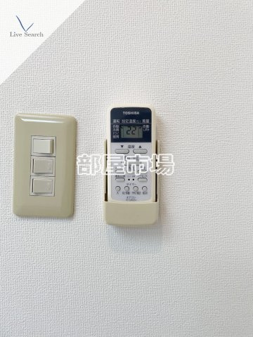 台東区上野５丁目の賃貸マンションの設備|エアコンリモコン