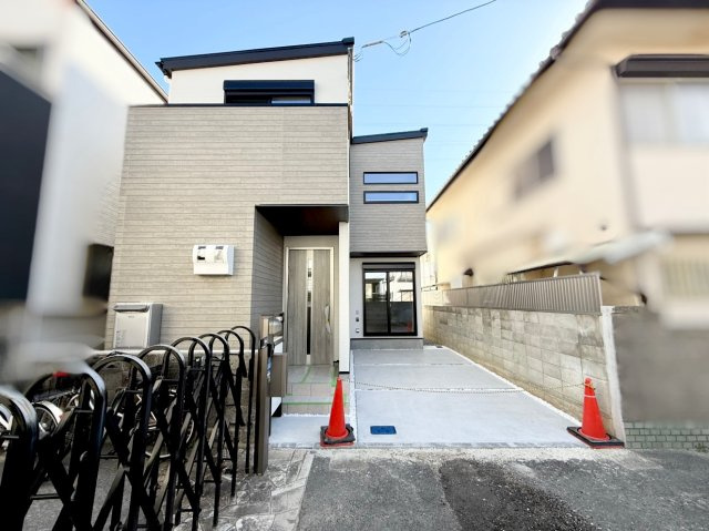 新築戸建　尼崎市富松町4丁目の外観|阪急稲野駅 徒歩15分、2026年10月完成の新築戸建２階建て。