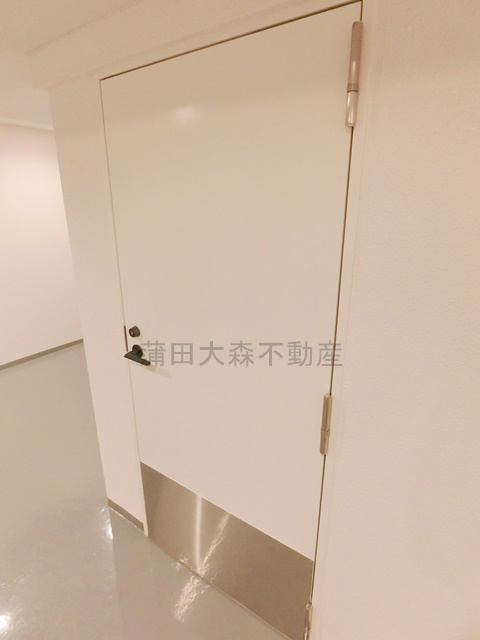 ミライズ武蔵新田レジデンスのその他共用部分|曜日時間関係なくゴミ捨て可能な敷地内ゴミ捨て場