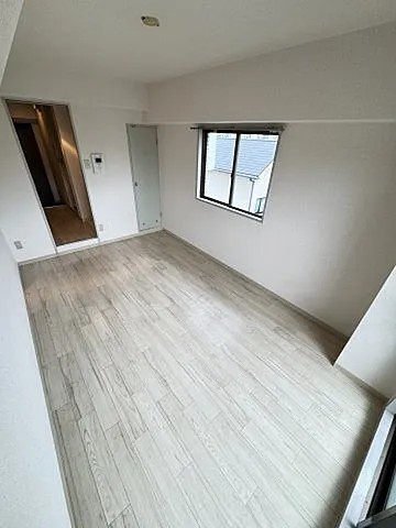 神戸市灘区岩屋中町２丁目の賃貸マンションの居間・リビング