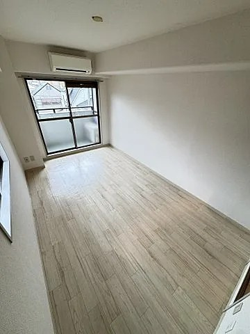 神戸市灘区岩屋中町２丁目の賃貸マンションの居間・リビング