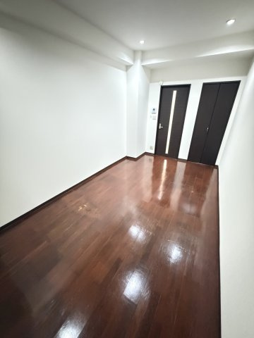 神戸市中央区割塚通５丁目の賃貸マンションの居間・リビング