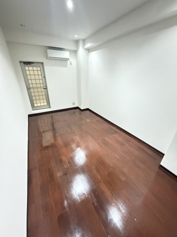 神戸市中央区割塚通５丁目の賃貸マンションの居間・リビング