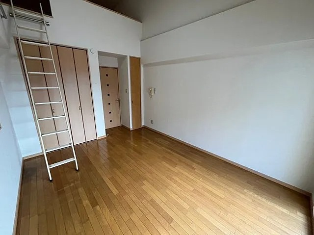 神戸市東灘区甲南町４丁目の賃貸マンションの居間・リビング