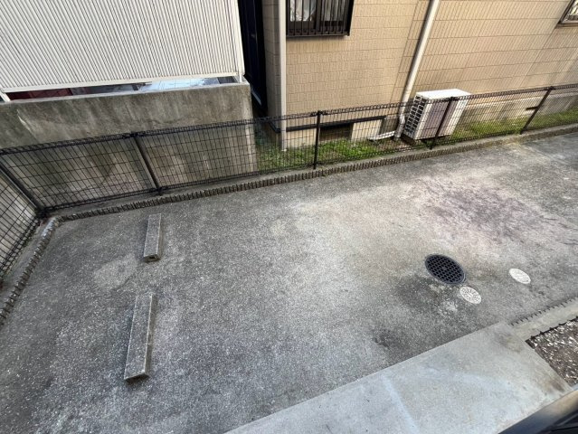 神戸市東灘区御影塚町２丁目のアパートのバルコニー