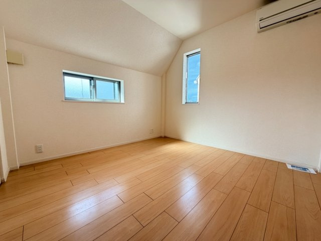 西宮市浜甲子園２丁目の賃貸マンションの居間・リビング
