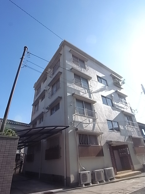 マンション芦屋の里の外観