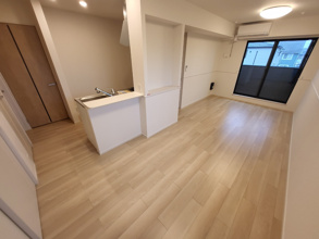 【居間・リビング】 | 八街市アパート　Ａ | 類似物件の写真となります。