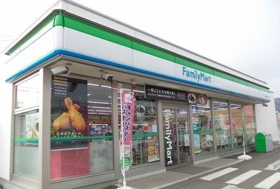 【周辺】 | シャン・ド・フルールＡ | ファミリーマート上大井店まで750m