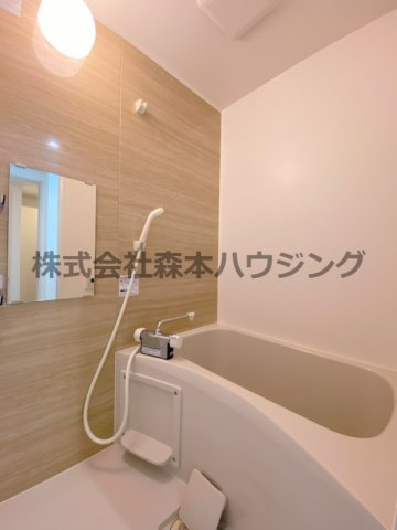 【浴室】 | 　キャルムコート交野2番館 | きれいなお風呂です