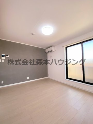 【洋室】 | 　キャルムコート交野2番館 | 広々とした洋室です