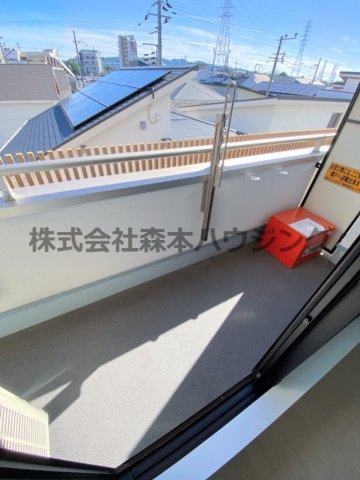 【バルコニー】 | 　キャルムコート交野2番館 | 陽当たり良好なバルコニーです