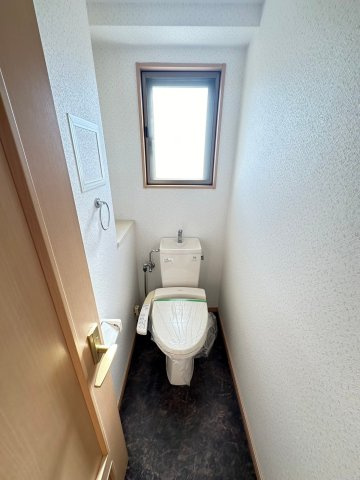 神戸市東灘区甲南町４丁目の賃貸マンションのトイレ