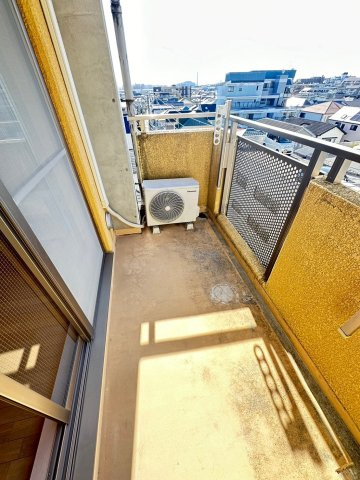 神戸市東灘区甲南町４丁目の賃貸マンションのバルコニー