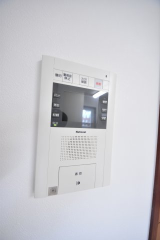 コンソラーレ土佐堀　西船場小学校区のセキュリティ|コンソラーレ土佐堀　TVモニター付きインターホン
