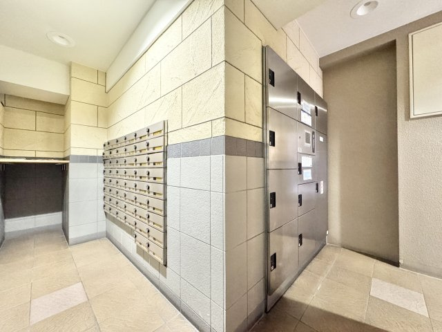 サンクレイドル磐田のその他共用部分|宅配ボックス！留守の際の荷物の受け取りに便利です！