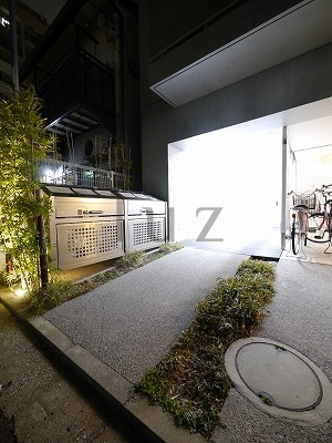 ネクサス戸部本町のエントランス