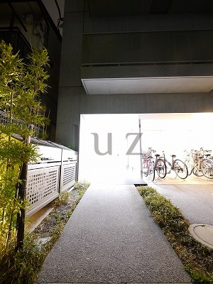 ネクサス戸部本町のエントランス