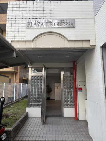 倉敷市昭和２丁目の賃貸マンションのエントランス