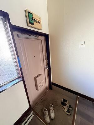 サンハイツ白梅の玄関